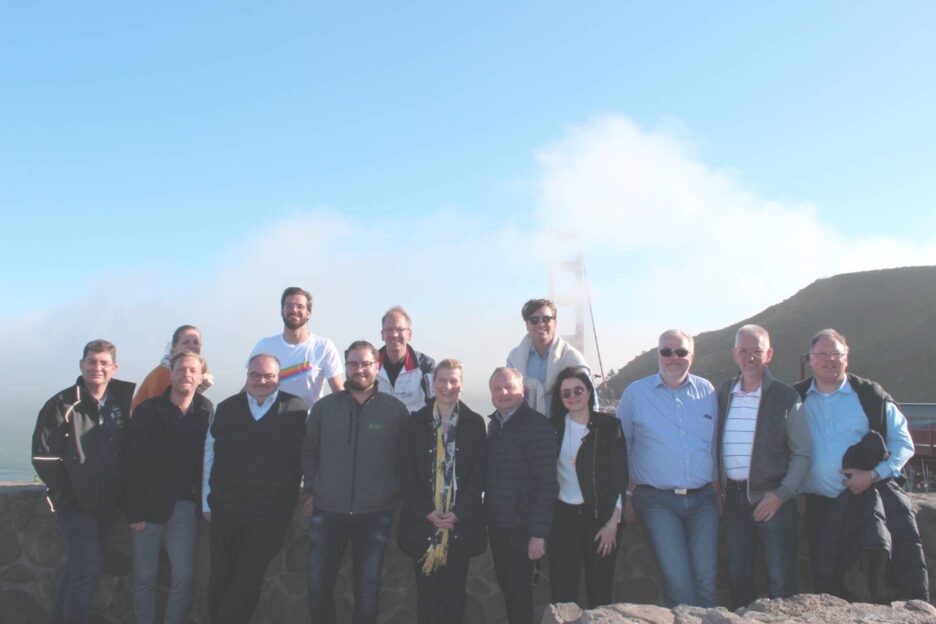 Die TOP 100 vor der Golden Gate Bridge